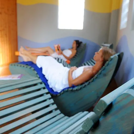 Hotel Wellness Park Pension 2*